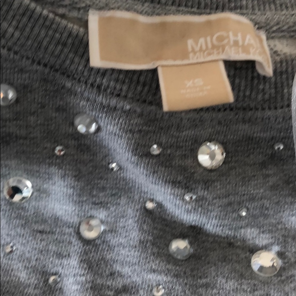 Sweater - Picture 4 of 4